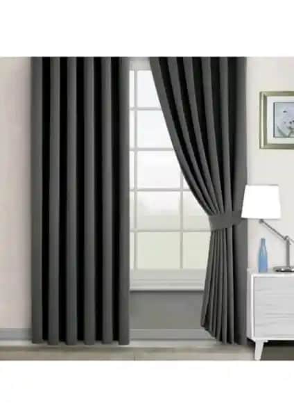 Evdepo Home ve Gauze Fabric Tasarımlı Karartma Perdeleri Karşılaştırması