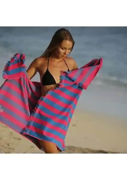 Green Petition Maris Azure ve Ocean Reef Flame Doğa Dostu Plaj Havlusu Karşılaştırması