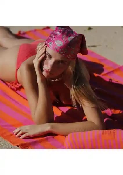 Green Petition Maris Ruby ve Ocean Coral Candy Çevre Dostu Plaj Havluları Karşılaştırması