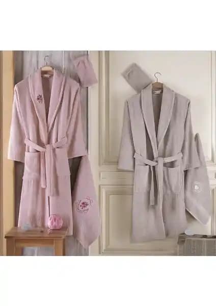 Güvenal 'pamuxu' ve Rüya 10 Parça Bornoz Setleri Karşılaştırması