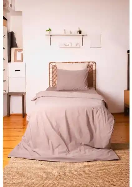 Hazal Moosh ve İsmail Gürel Tek Kişilik Nevresim Takımı Karşılaştırması