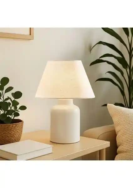 Homing Casey ve Kumaş Üç Ayaklı Abajur Karşılaştırması: Ev Dekorasyonunda Uygun Seçenekler