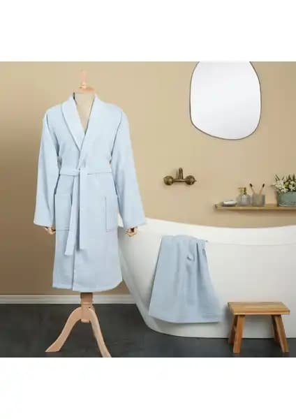 Karaca Home Defy ve Mira Home Banyo Bornoz Takımları Karşılaştırması 1