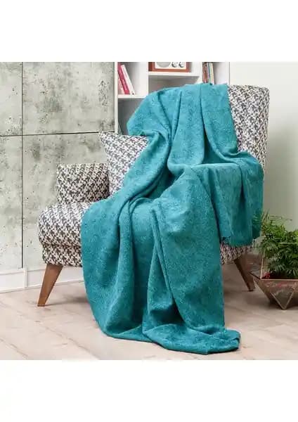 Latuda ve Velerde Home Kaymaz Koltuk Örtüleri Karşılaştırması ve Özellikleri