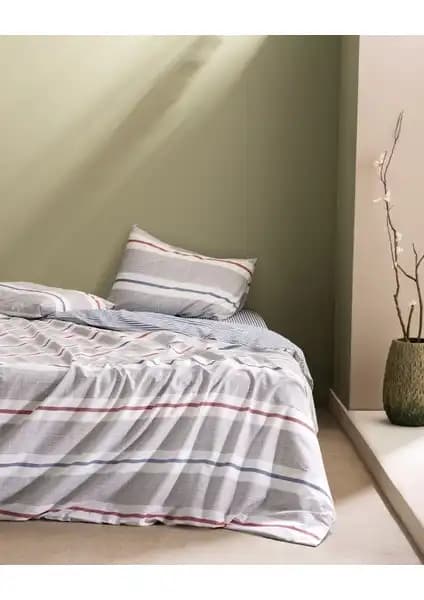 Madame Coco Blanch ve Burcet Nevresim Takımlarının Detaylı Karşılaştırması 2