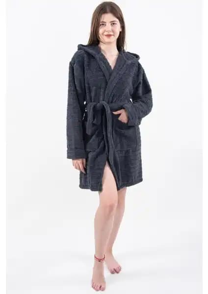 MaisonArt Comfy ve Oyalı Bornoz Karşılaştırması: Hangi Model Sizin İçin Daha Uygun 1