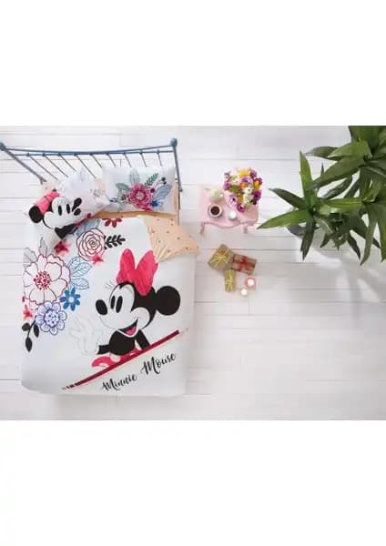 Nevresim Takımı Karşılaştırması: Berolige Shirt ve Taç Lisanslı Mickey Minnie Tasarımları 2
