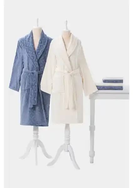 Özdilek Mayra ve Point Happy Aile Bornoz Setleri Karşılaştırması