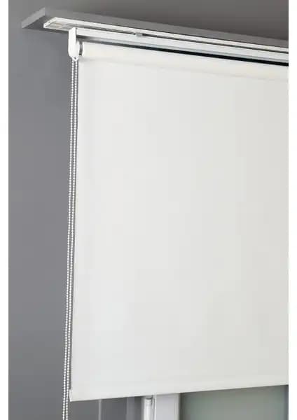 Perde Seçenekleri Karşılaştırması: Brillant Mat Beyaz ve Kahverengi Zebra Stor Perde 1