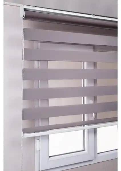 Perde Seçiminde Rehber: Gri ve Koyu Kahve Zebra Stor Perdelerin Karşılaştırması