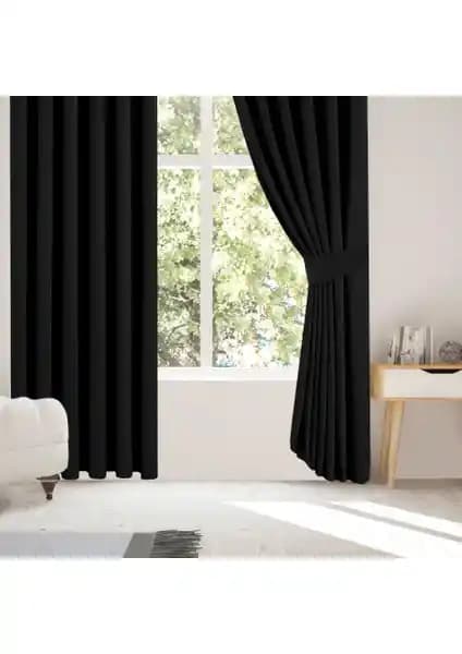 Pierre Cardin ve Taç Karartma Perdeleri Karşılaştırması: Hangi Perde Sizin İçin Uygun