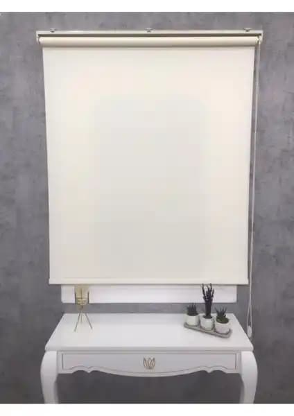 Story Perde Düz Krem ve Siyah Modelleri Karşılaştırması: Özellikler ve Kullanıcı Yorumları