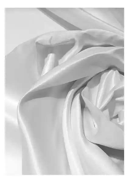 Taç Saten Güneşlik Perde Karşılaştırması: Krem ve Beyaz Modellerin Özellikleri ve Kullanıcı Yorumları