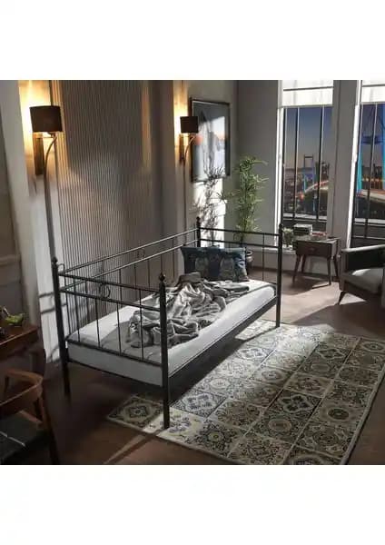 Unimet Alpas ve Kappis Daybed Model Karşılaştırması ve Özellik Analizi