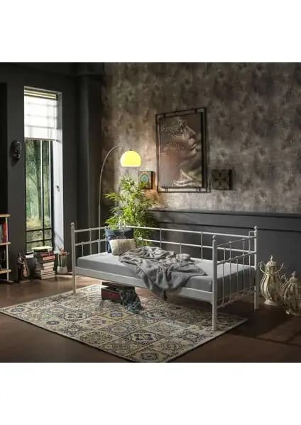 Unimet Lalas Daybed ve Ferforje Karyola Karşılaştırması: Hangi Model Sizin İçin Uygun 1