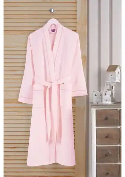 Varol Dama Serisi ve Varol Kalpli Nakışlı Bornoz Karşılaştırması: Özellikler ve Kullanıcı Yorumları