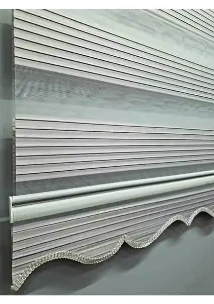 Zebra Stor Perde Karşılaştırması: BBB ve Givayo Modellerinin Özellikleri