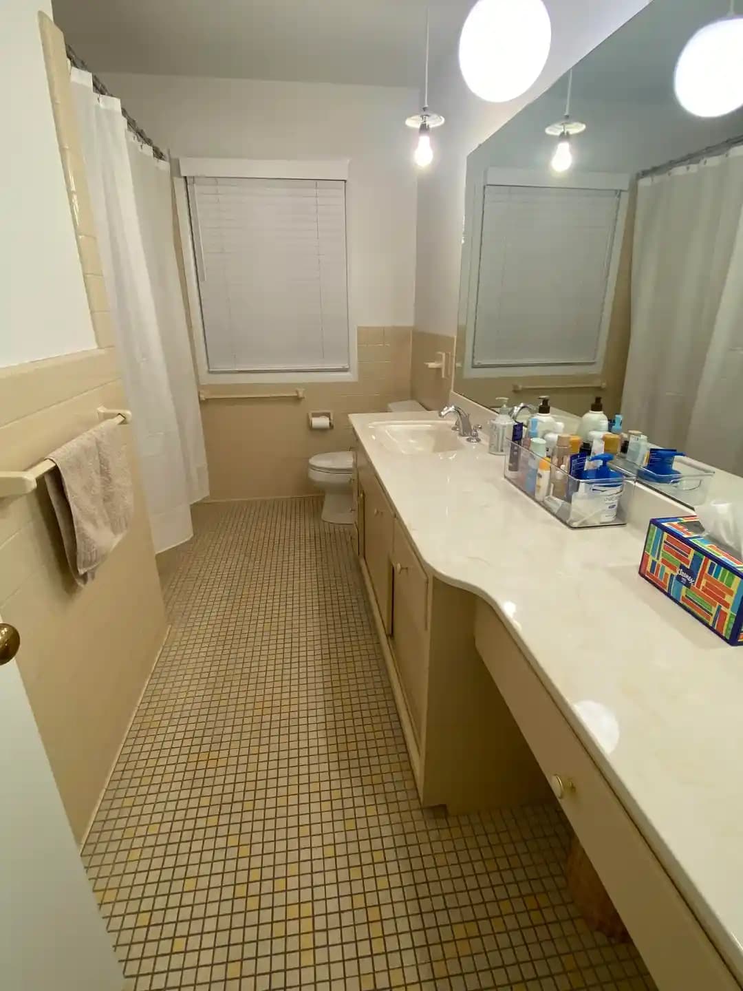 Banyo Dekorasyonunda Renk, Aydınlatma ve Doku Uyumu ile Estetik Tasarım Önerileri