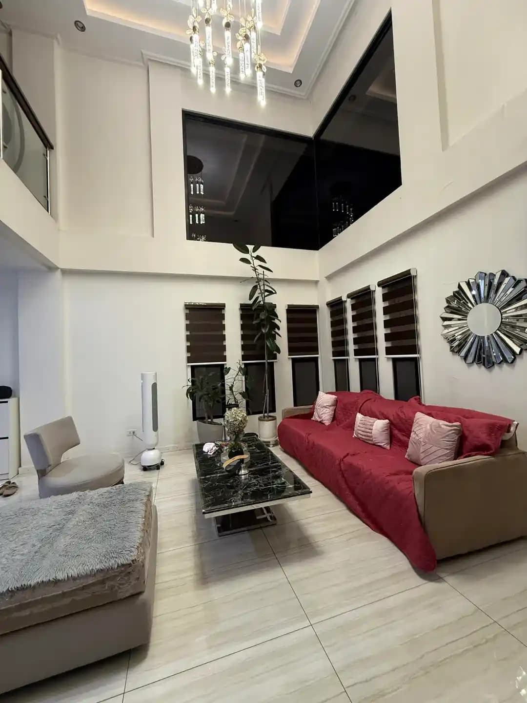 Oturma Odası Dekorasyonunda Büyük Mobilya Değişikliği Olmadan Mekân Yenileme Yöntemleri