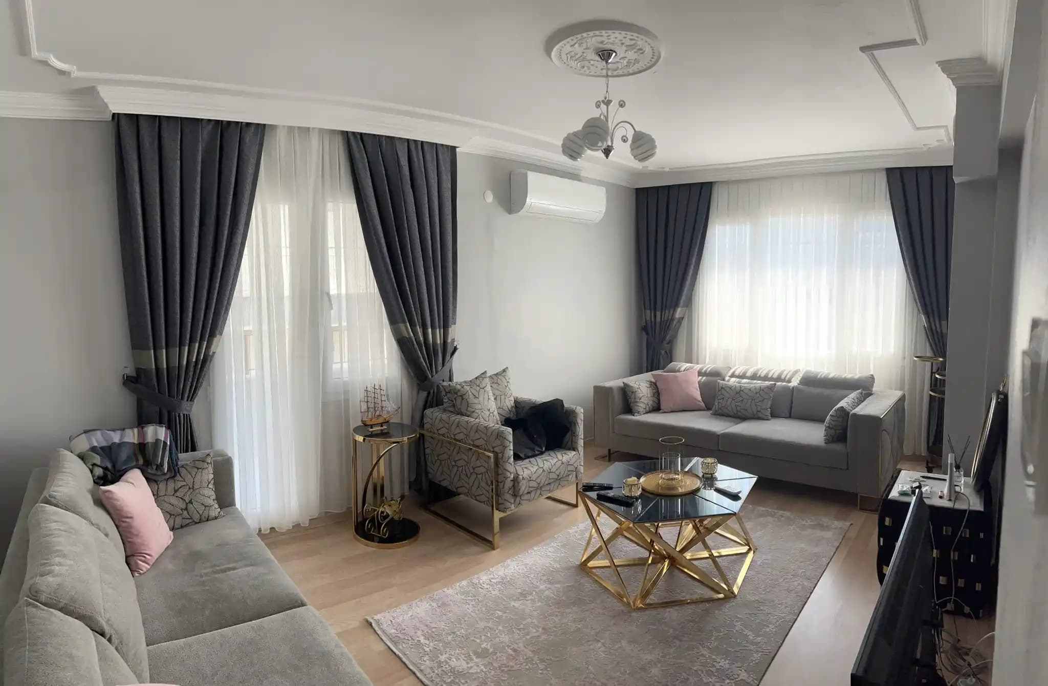 Perde Rengine Uyumlu Nevresim Seçimi: Renk ve Desenlerle Dekorasyonda Denge Sağlama