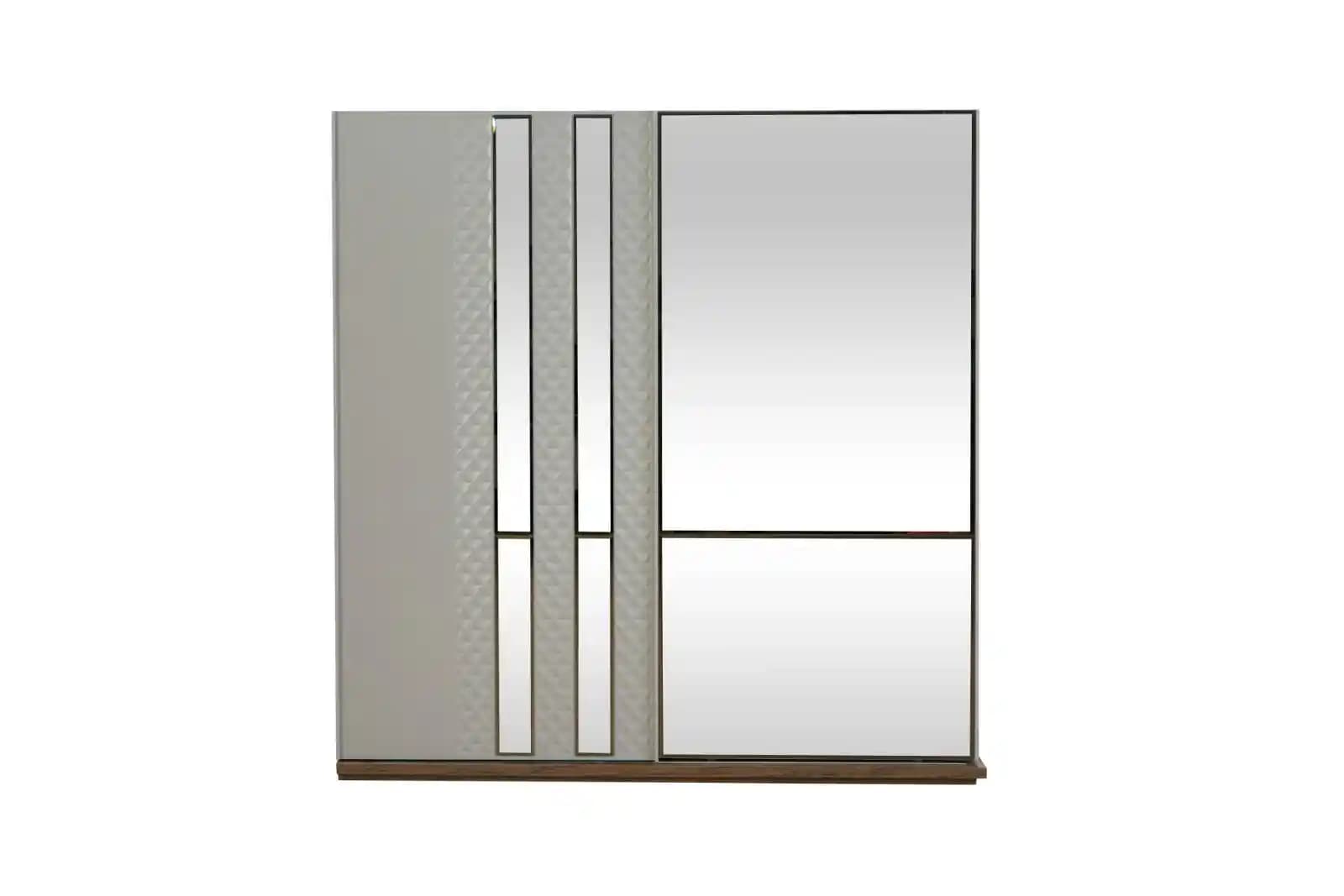 Sürgülü Dolap Kapısına Ayna Asmak İçin 3M Command Bantlarıyla Etkili Yöntemler