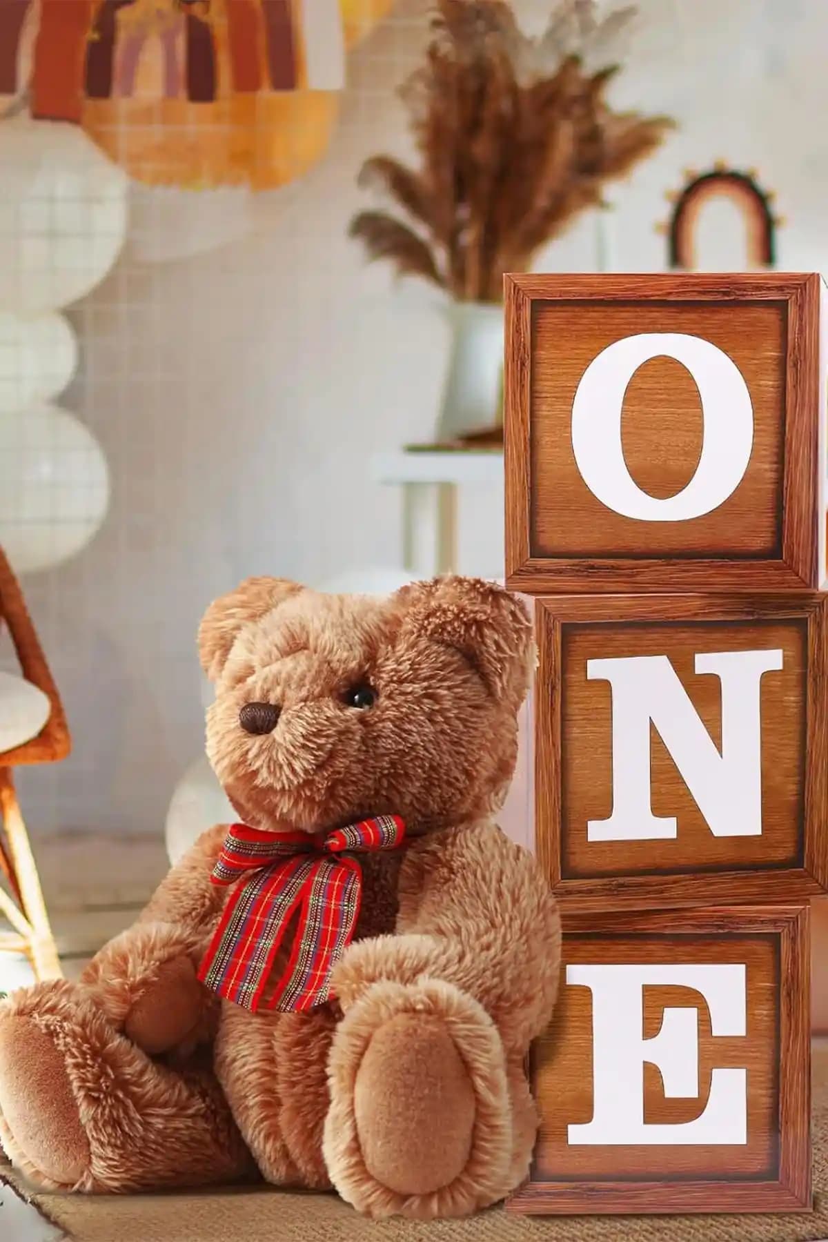 Patla Gitti Ahşap Görünümünde Dekoratif Kutu ile Doğum Günü Organizasyonlarınızı Zenginleştirin