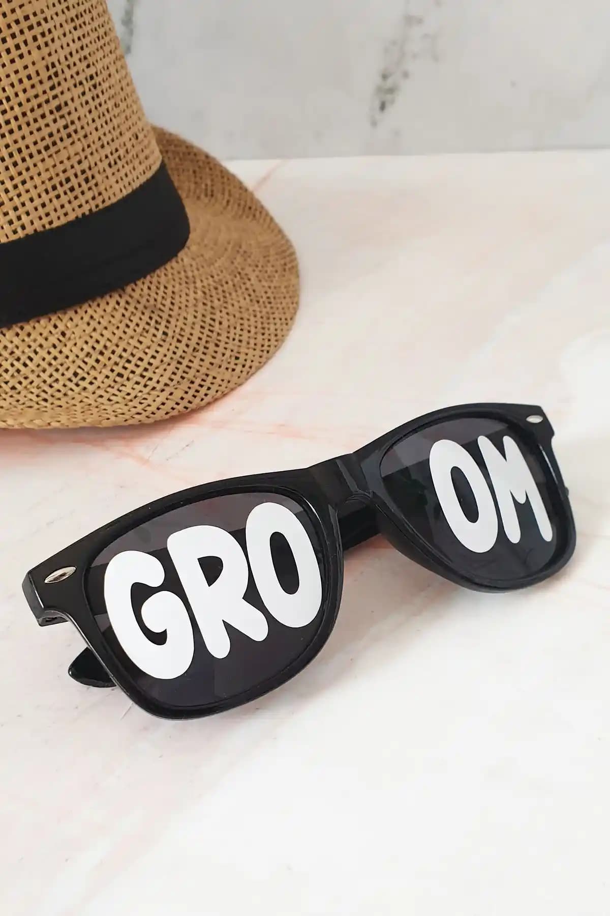 PEKSHOP Groom Yazılı Damat Gözlüğü Düğün ve Fotoğraf Çekimleri İçin Şık ve İşlevsel Aksesuar