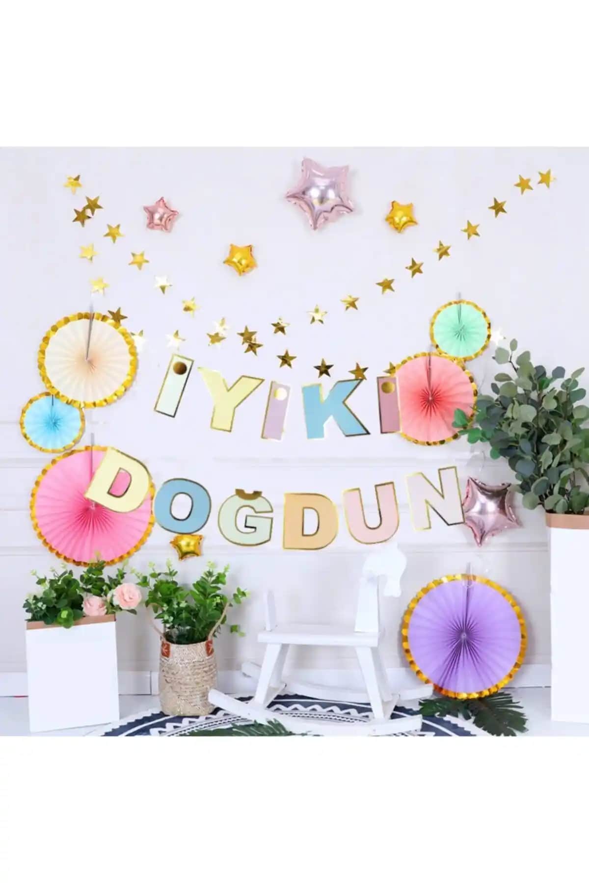 Renkli ve Şık Big Party Iyi Ki Doğdun Varak Baskılı Makaron Banner Dekorasyon