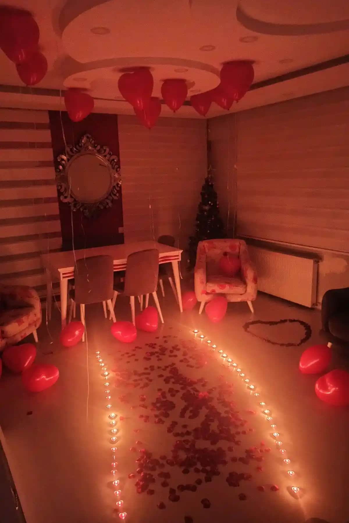 Romantik Parti Dolabı Süsleme Paketi Sevgililer Günü ve Özel Anlar İçin