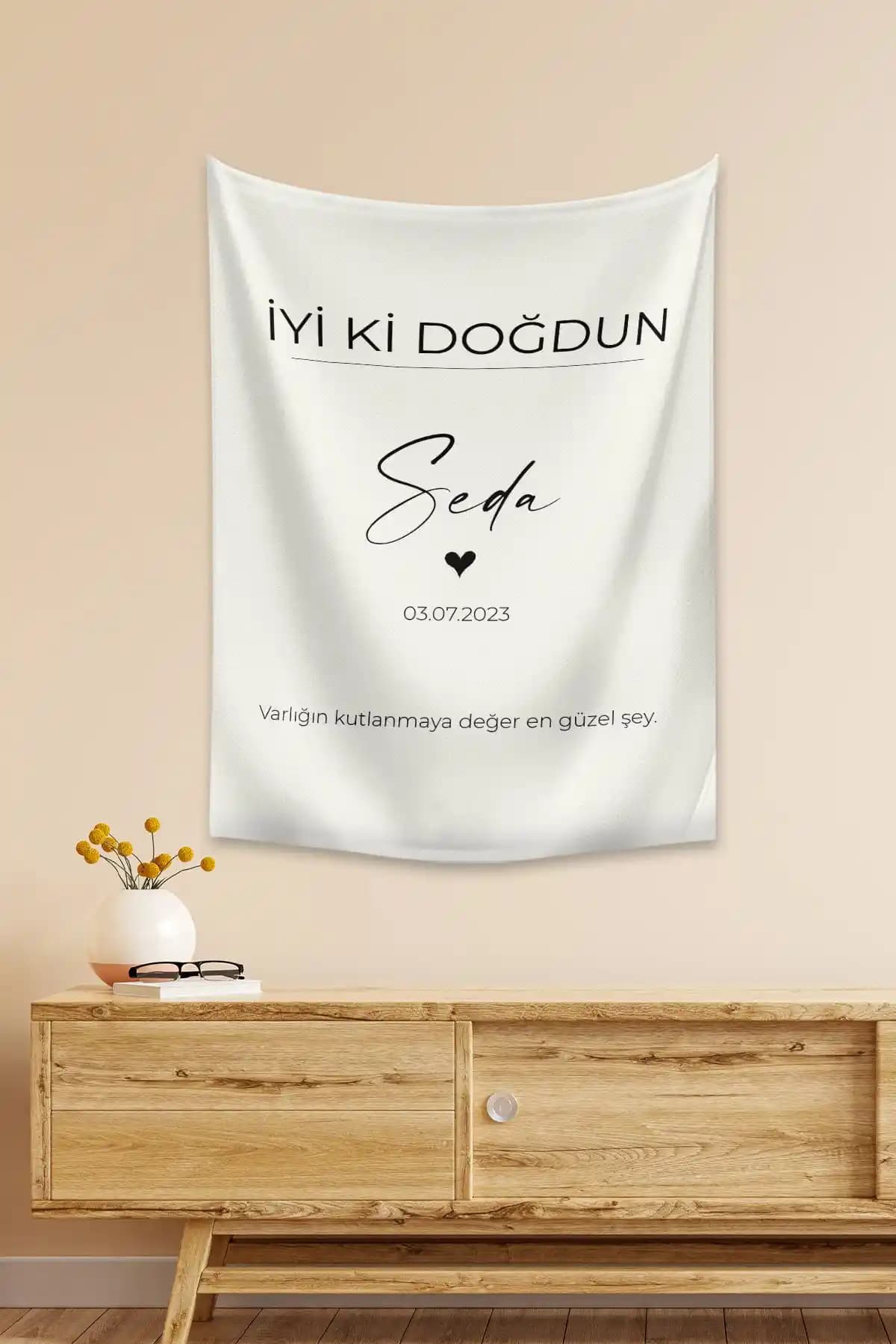 Vagonik Kişiye Özel Doğum Günü Duvar Örtüsüyle Mekânınıza Şıklık Katın