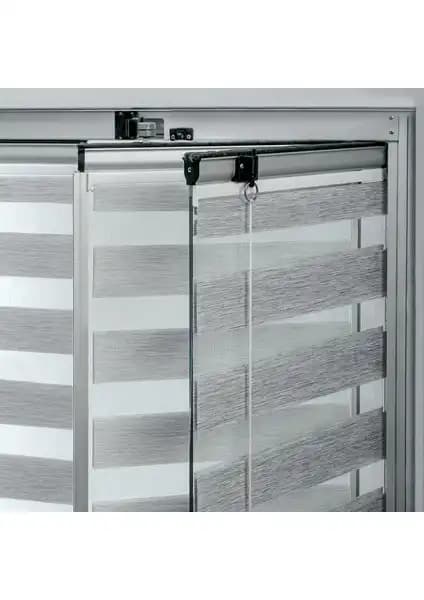 Brillant Stor Zebra ve Wenthi Gri Bambu Cam Balkon Perdesi Karşılaştırması 2