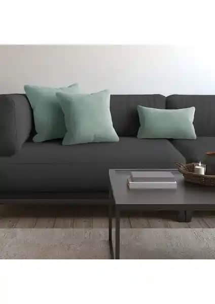 Demor Home Soft Serisi Nil Yeşili ve Perle Home Daily Serisi Kırlent Karşılaştırması