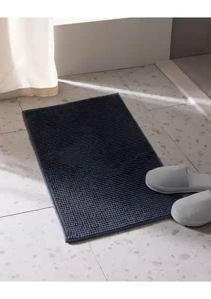 Madame Coco Conques ve Norris Banyo Paspası Karşılaştırması: Özellikler ve Kullanıcı Yorumları