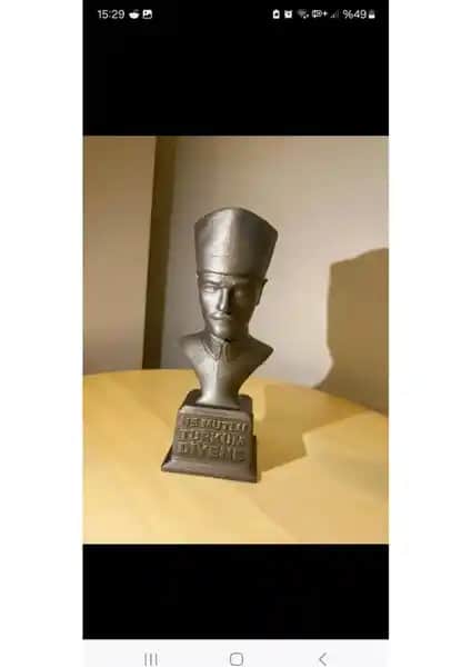 Hanart Atatürk 11 cm Büst: Liderlik ve Tarih Anlamını Yansıtan Koleksiyon Parçası