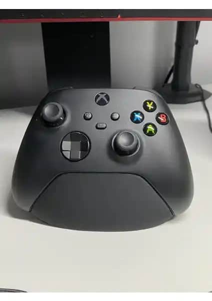 Just3dprintings Xbox Oyun Kolu Standı: Modern ve Kullanışlı Oyun Aksesuarı