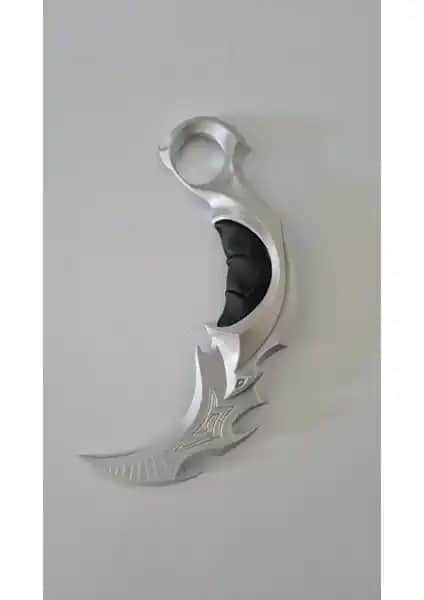 Valorant Yağmacı Maket Figürü: Detaylı Tasarım ve Dayanıklı Malzeme ile Koleksiyonunuza Şıklık Katın