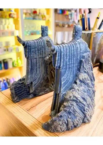 Yüzüklerin Efendisi Temalı Argonath Heykelleri Kitap Tutucu Koleksiyon Parçası