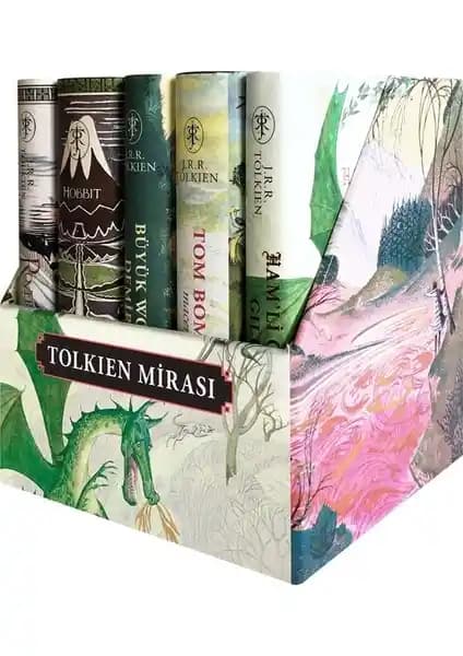 Tolkien Mirası Beş Kitaplık Seti: Kaliteli Tasarım ve Zengin İçerik ile Edebiyat Deneyimi