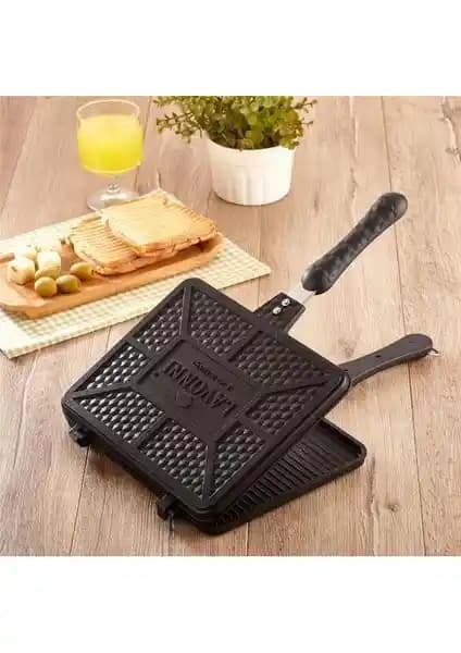 Lavonni Döküm Granit Ocak Üstü Tost Makinesi: Dayanıklı ve Pratik Mutfak Aleti