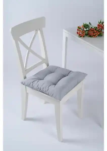 Altınpamuk Beta Pofidik Gri Minder ile Altınpamuk Gold Yeşil Minderi: 40x40 cm Karşılaştırma