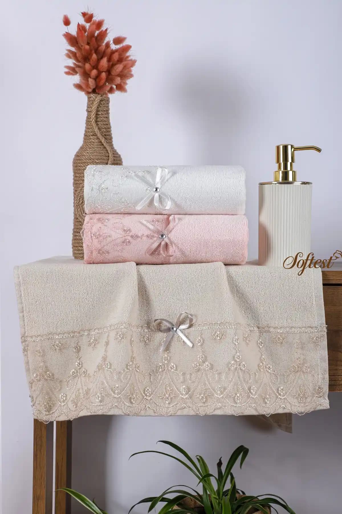 50x90 cm 3 Parça Güpürlü Çeyizlik Havlu Seti: Düz Yüz, Çok Renkli Kenar, %100 Pamuk