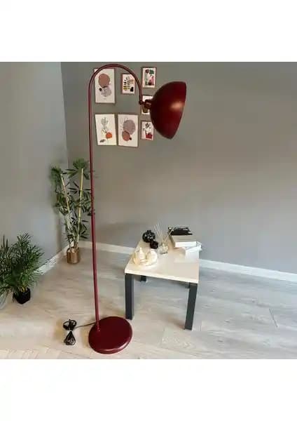 Bamyum Vişne Çürüğü Lambader: Tek Ayaklı Modern Dekoratif Metal Aydınlatma İncelemesi