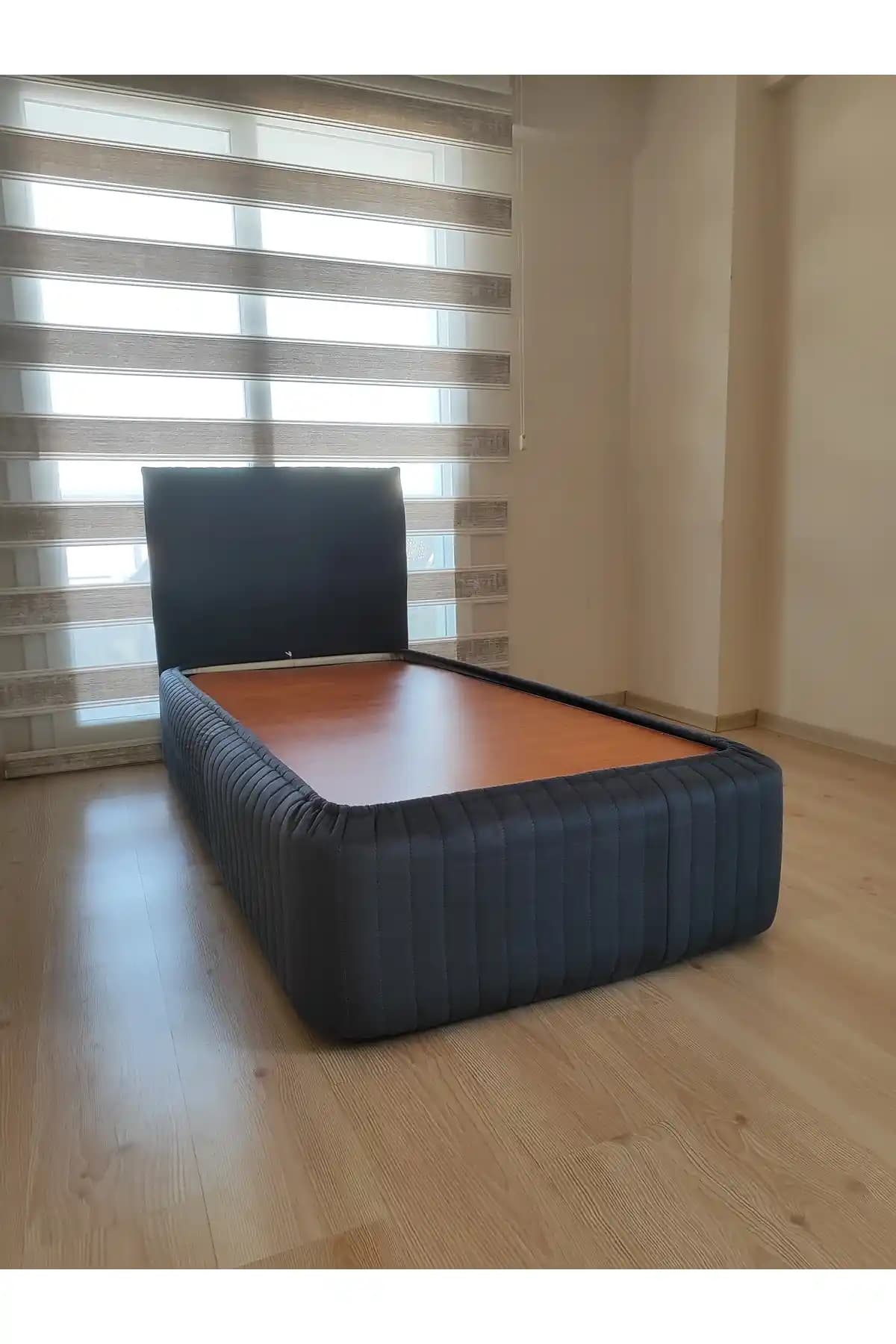 ByDekor Sonne Çift Kişilik Baza ve Başlık Kılıfı Takımı: Gri Modern Kumaşla Odada Şıklık