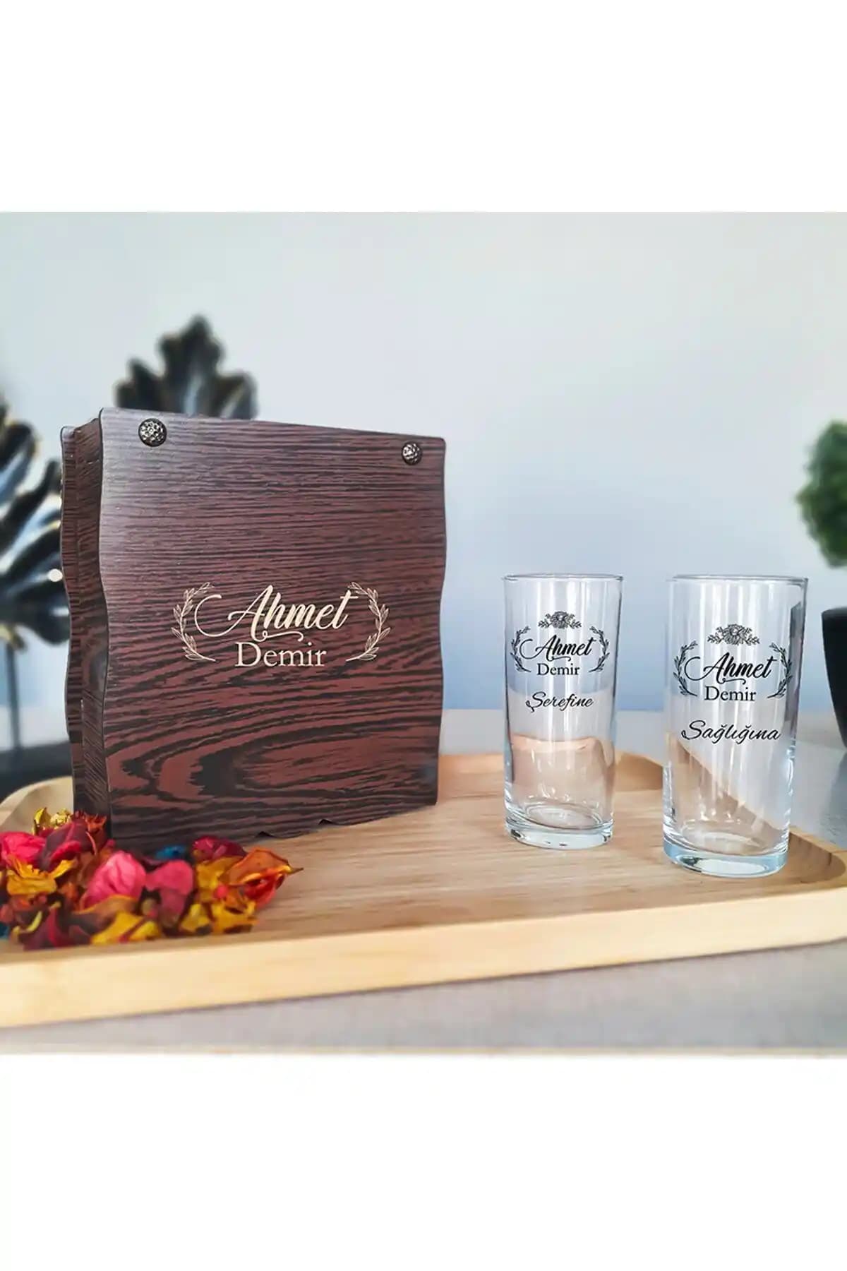 Hediyekralı 2'li Süslemeli Rakı Bardağı Seti Ahşap Kutuda – Kişiselleştirilebilir