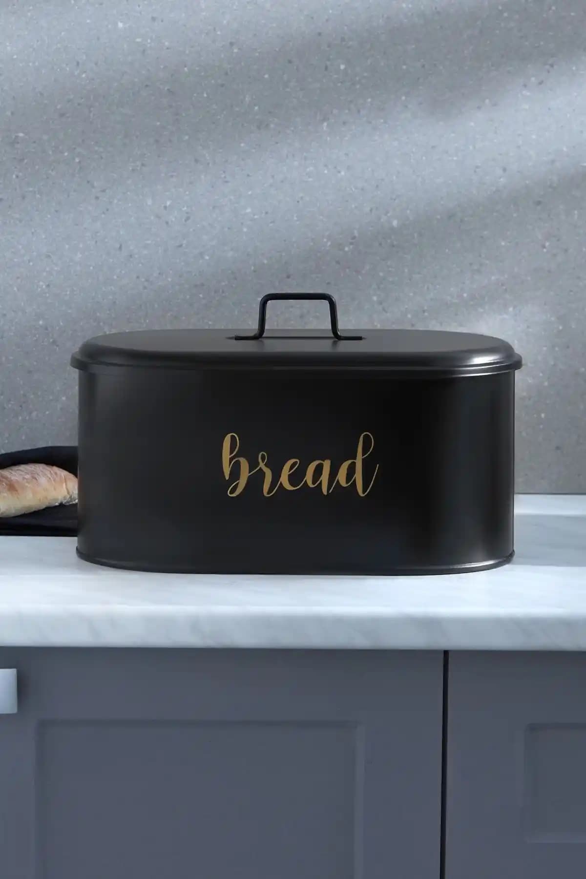 Karaca Monroe Ekmek Kutusu Siyah ile Tasarım ve Kapak Sorunları Hakkında İnceleme