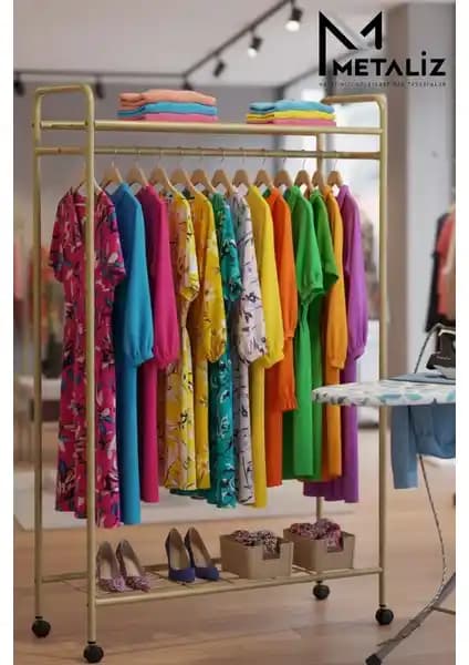 Metaliz Tekerlekli Elbise Askılığı: Yerli Üretim, Antre İçin Şık ve Pratik Depolama