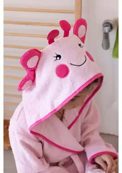 Pamuklu Kapüşonlu Çocuk Bornozu: Hayvan Figürü, Kelebek Desenli ve Yumuşak Konfor