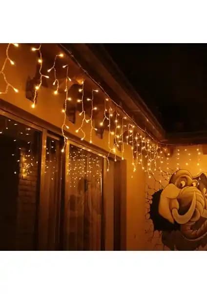 Robeve 8 Fonksiyonlu Saçak LED Sarkıt: Modern Dekorasyon ve Etkinlikler İçin Şık Aydınlatma Çözümü