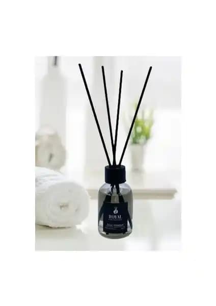 Royal Mum Baby Powder ve Yeni Flower Shop Çubuklu Oda Kokuları Karşılaştırması