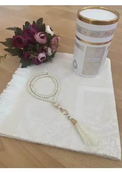 Ayhanhome Hediyelik Kabe Desenli ve Siyah Kadife Çeyizlik Seccade Setleri Karşılaştırması